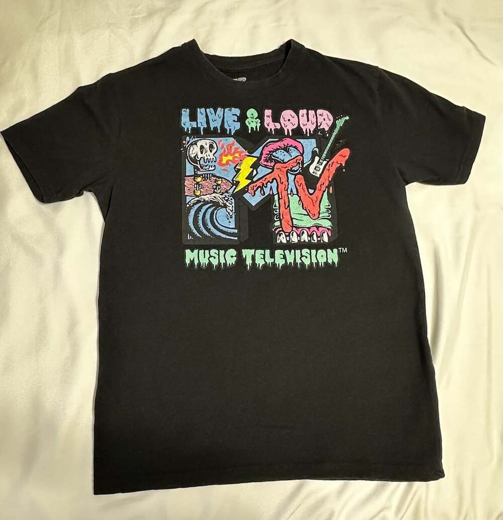 Mtv Music Television Live & Loud Graphic Tee Shirt Size Adult M